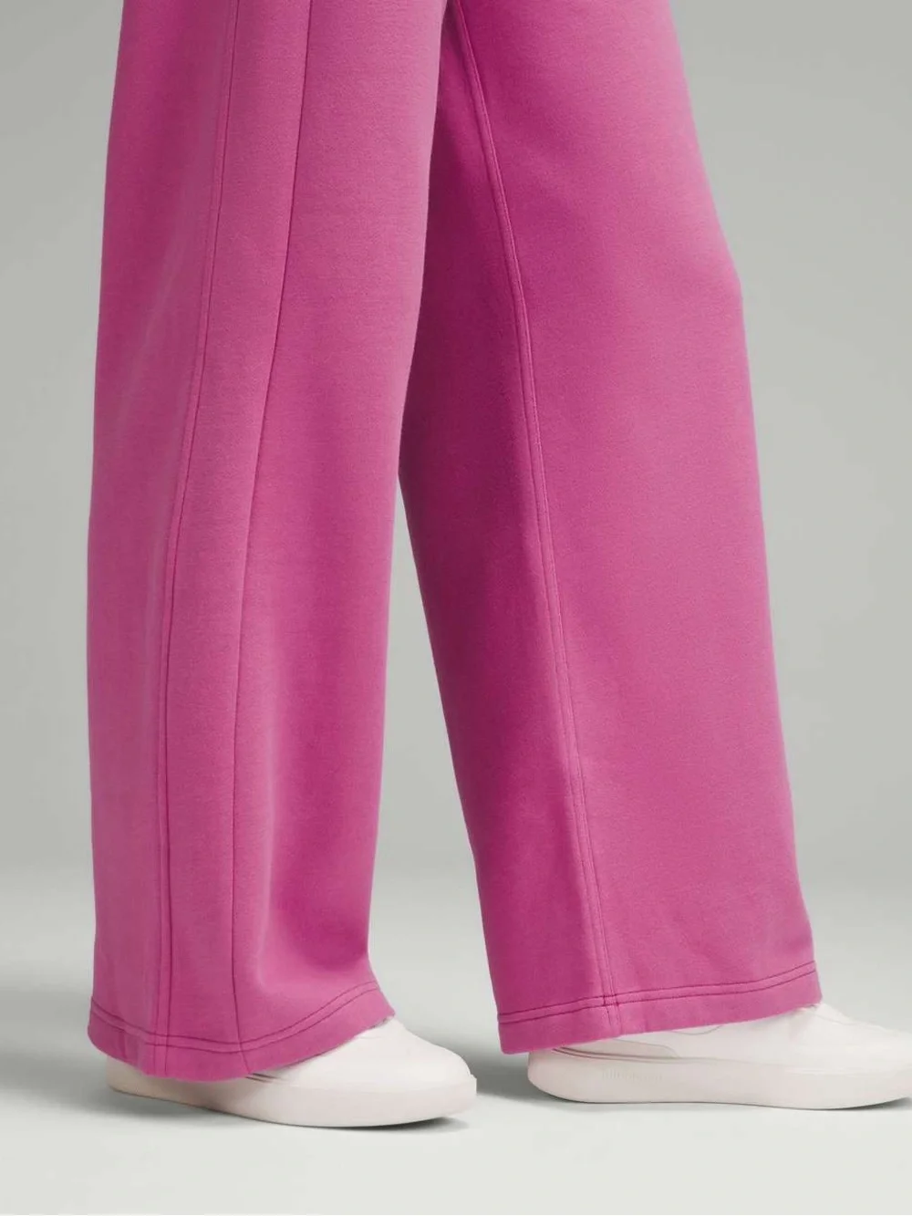 Lululemon Scuba Mid-Rise Wide-Leg Pant Regular Length Pow Pink Tone Barbie NWT - Picture 4 of 11